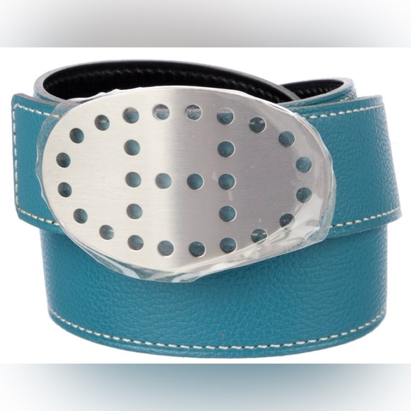 Beautiful Hermes Reversible Belt - black and blue with H buckle. Very good shape - Picture 1 of 2